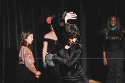 La compañía de baile La Troupe presenta "Negro Roto" en Santander Escénica
