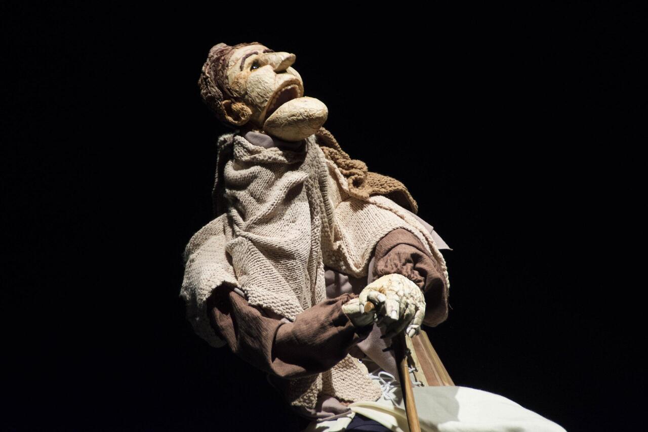 La compañía de teatro Coriolis presenta "Pasos Largos"