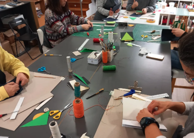 Taller de construcción de cajas