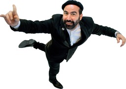 Mundo Chillón presenta en el Rvbicón "Bailo como tu padre"