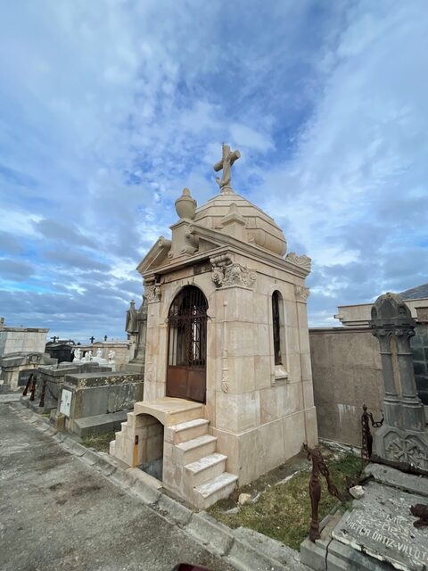 "Ciriego: La eternidad de la piedra", conferencia