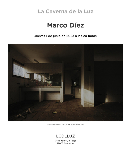 Marco Díez en junio en el escaparate de LCDLLuz
