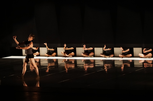 "Dance me", una creación de Ballets Jazz Montréal