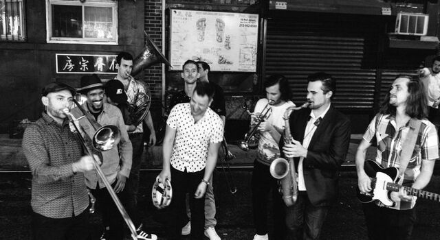 Eli 'Paperboy' Reed y la High & Mighty Brass Band en el Ciclo Sublimes