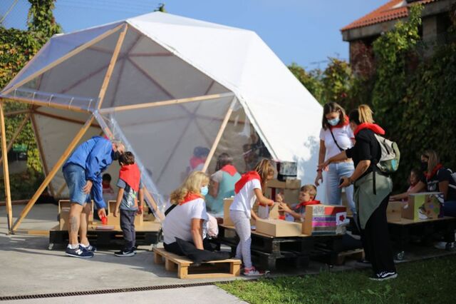 Createctura convierte el jardín de Pronillo en un archipiélago pedagógico y acerca el arte a las escuelas