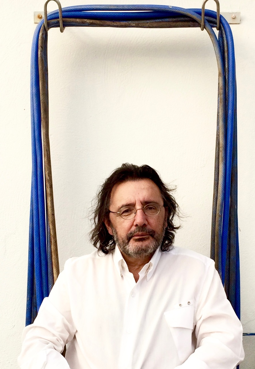 Rafael Manrique dirige un seminario en Enclave Pronillo para incorporar el pensamiento crítico en nuestra vida cotidiana