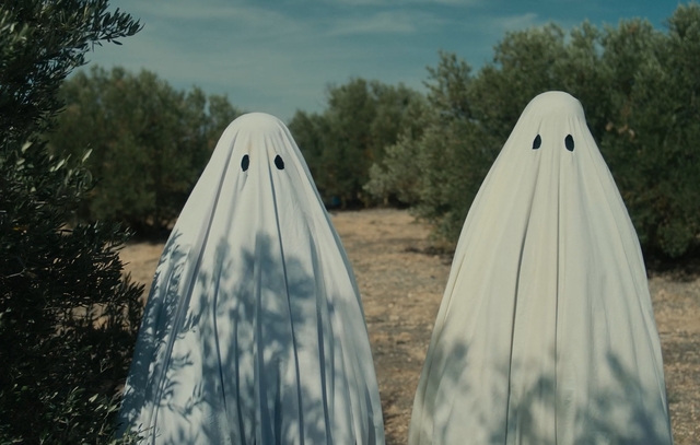 CINECERCANO recupera la experiencia colectiva del cine y transforma espacios culturales en salas de cine improvisadas